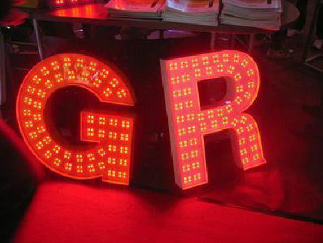 萍乡LED发光字常见的安装误区。