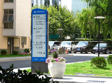 萍乡哪些因素影响宣传栏的制作？